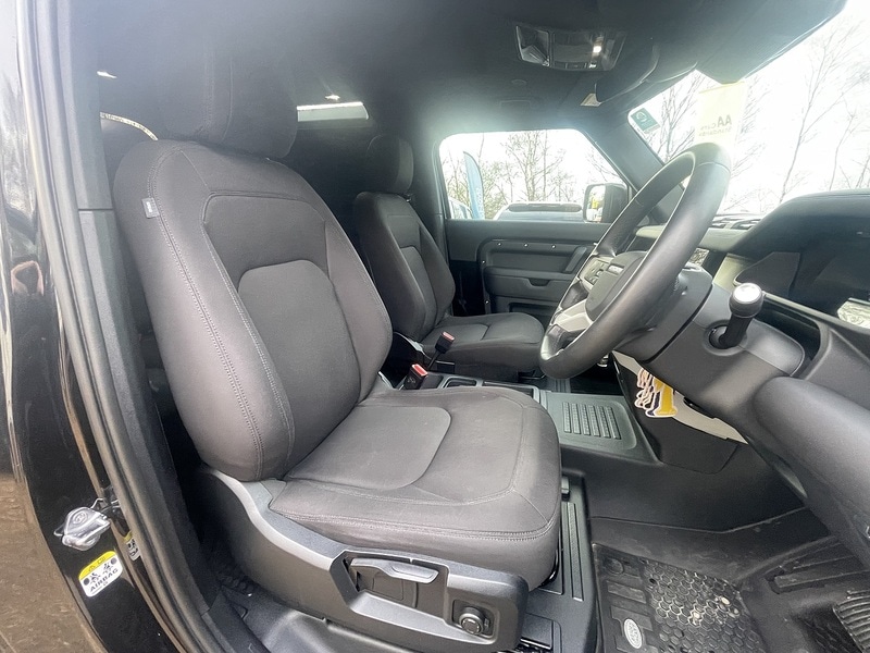 Used Land Rover Defender 90 2023 for sale - 77437852: Photo 60