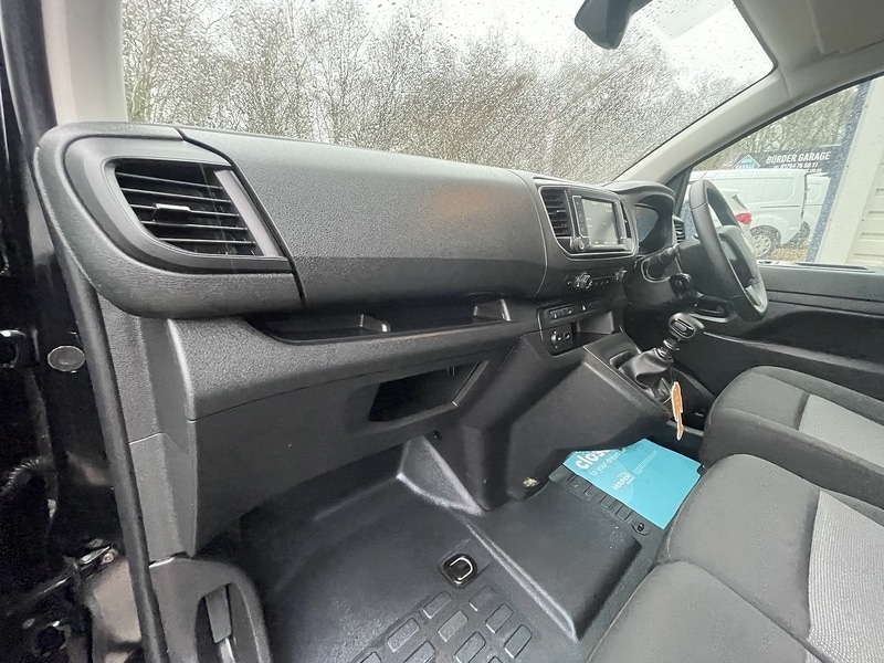 Used Vauxhall Vivaro 2023 for sale - 77136953: Photo 44