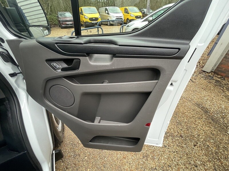 Used Ford Transit Custom 2022 for sale - 76918036: Photo 46