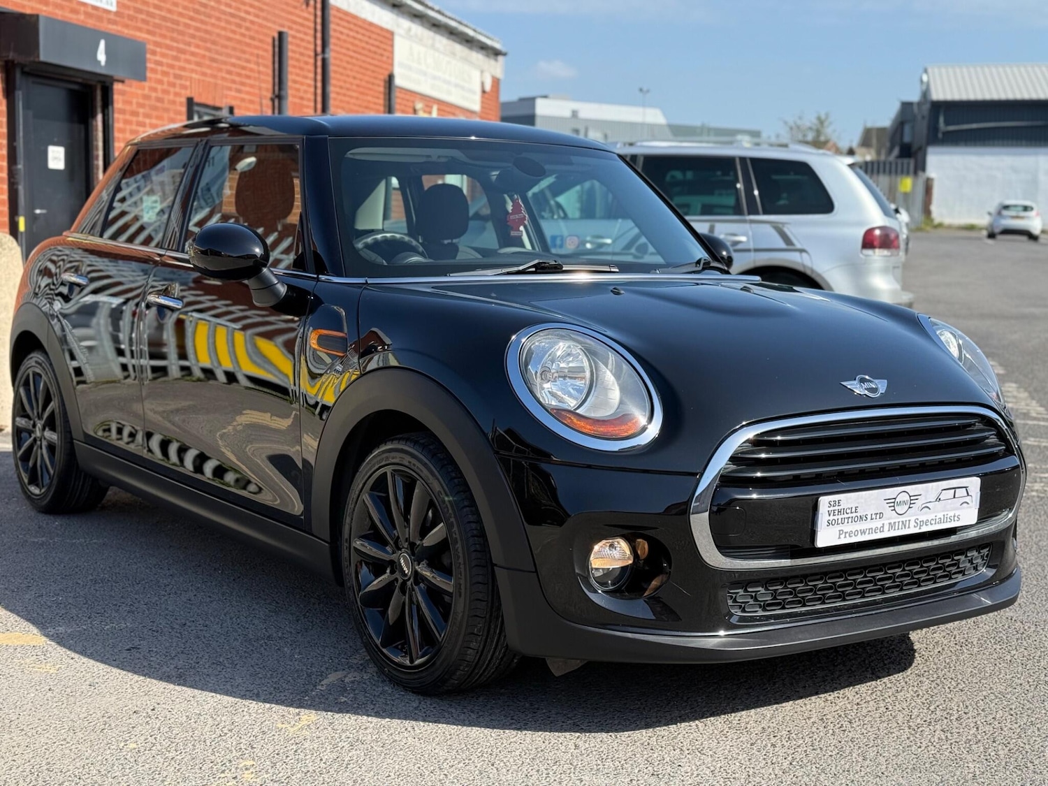 Used MINI Hatch 2016 for sale - 78170389: Photo 2