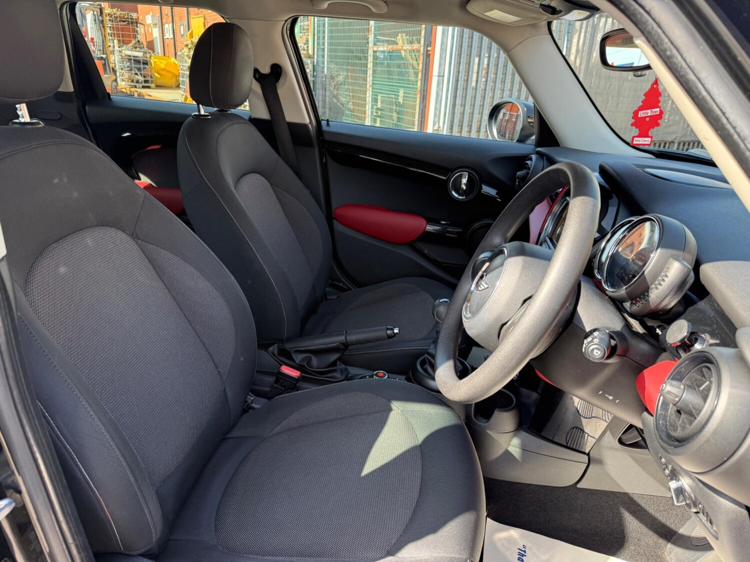 Used MINI Hatch 2016 for sale - 78170389: Photo 29