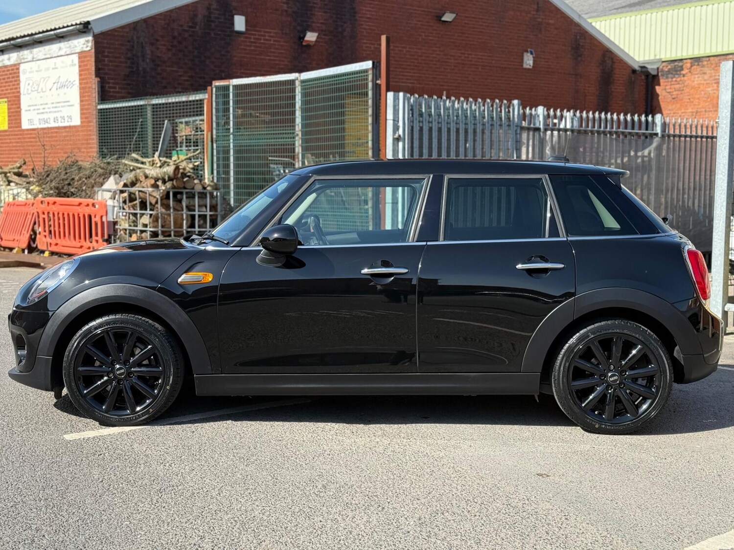 Used MINI Hatch 2016 for sale - 78170389: Photo 35