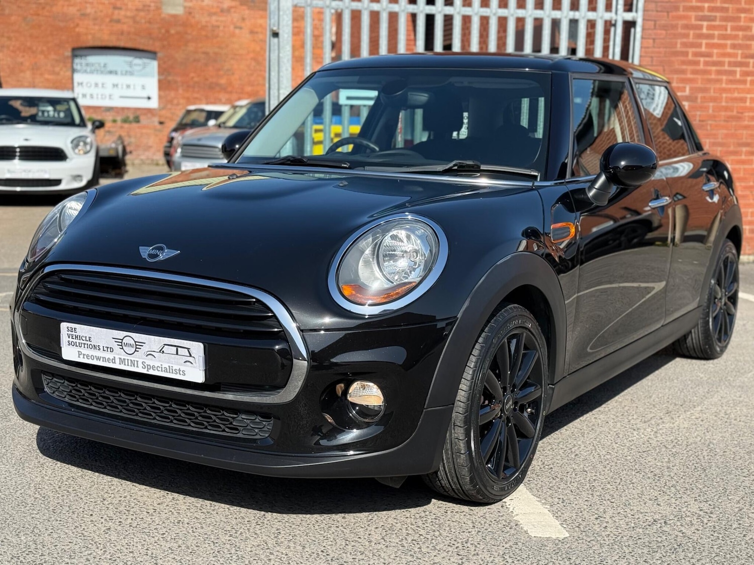 Used MINI Hatch 2016 for sale - 78170389: Photo 4