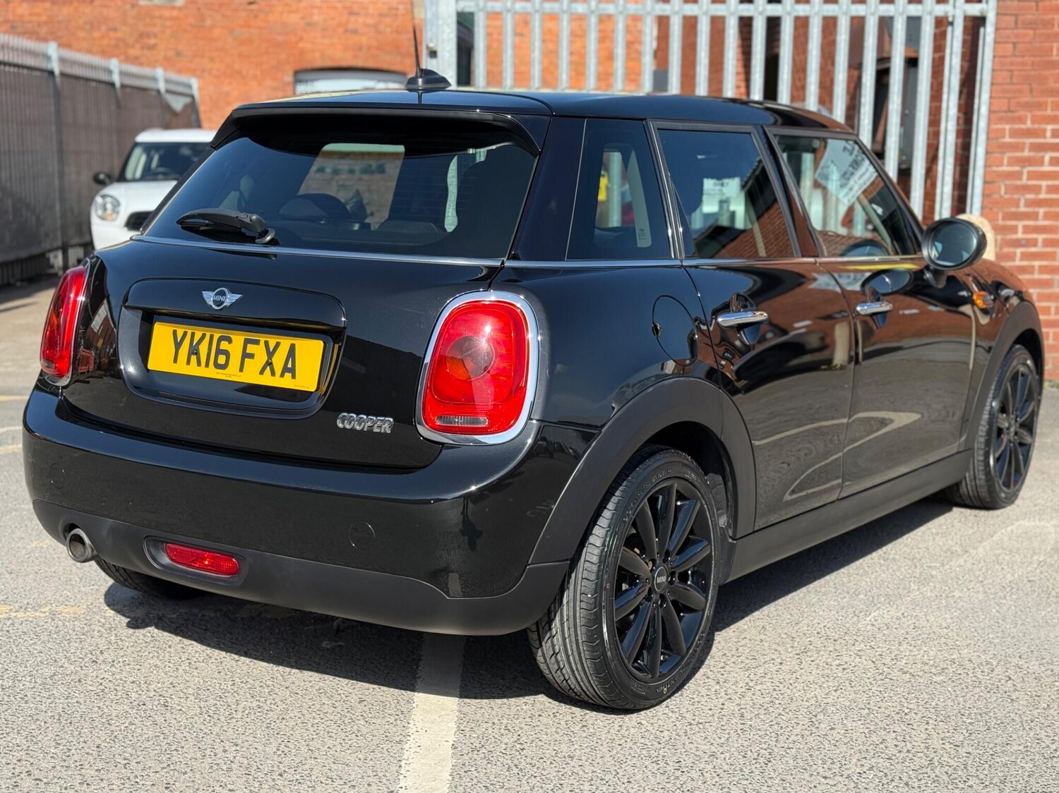 Used MINI Hatch 2016 for sale - 78170389: Photo 7