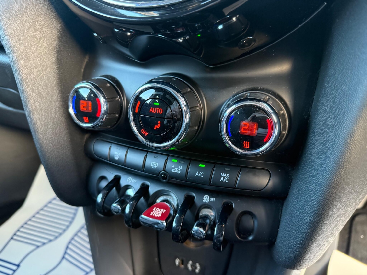 Used MINI Hatch 2015 for sale - 77230476: Photo 17