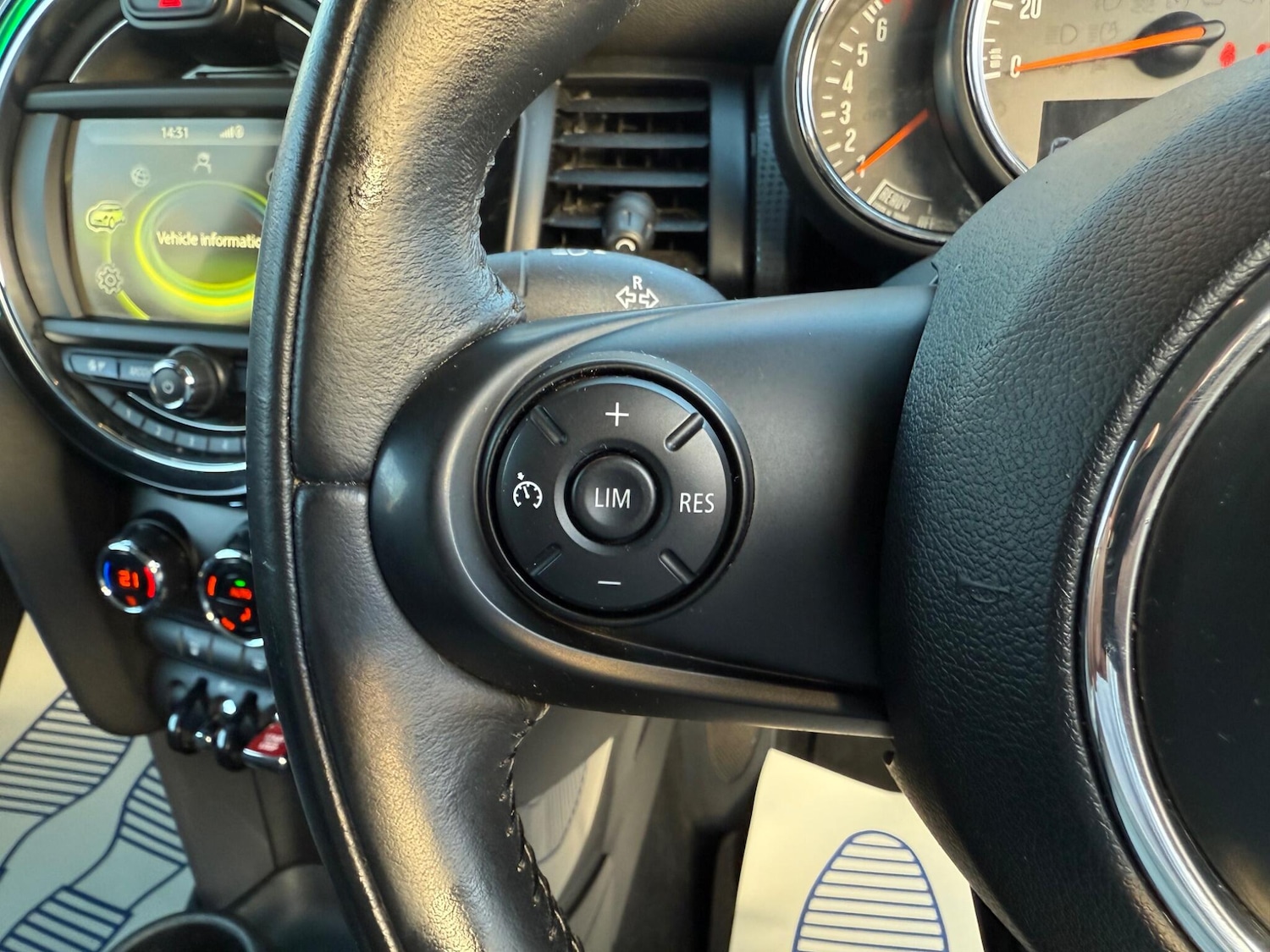 Used MINI Hatch 2015 for sale - 77230476: Photo 20