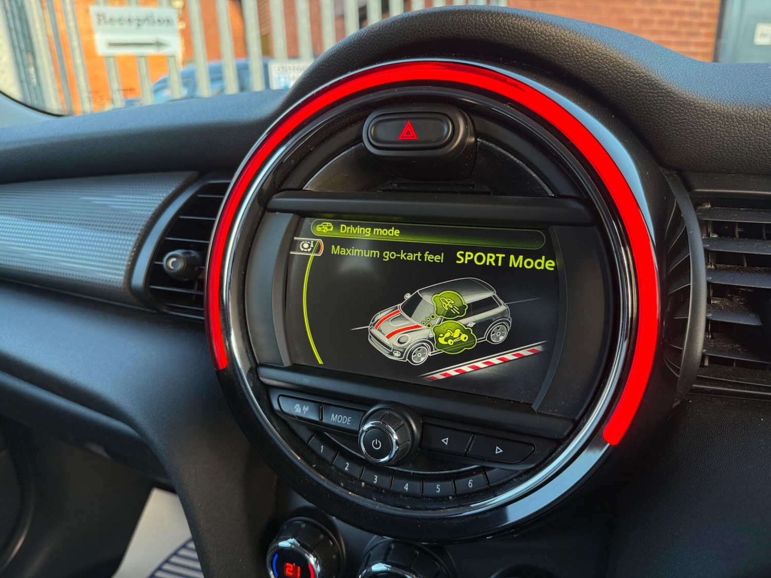 Used MINI Hatch 2015 for sale - 77230476: Photo 28