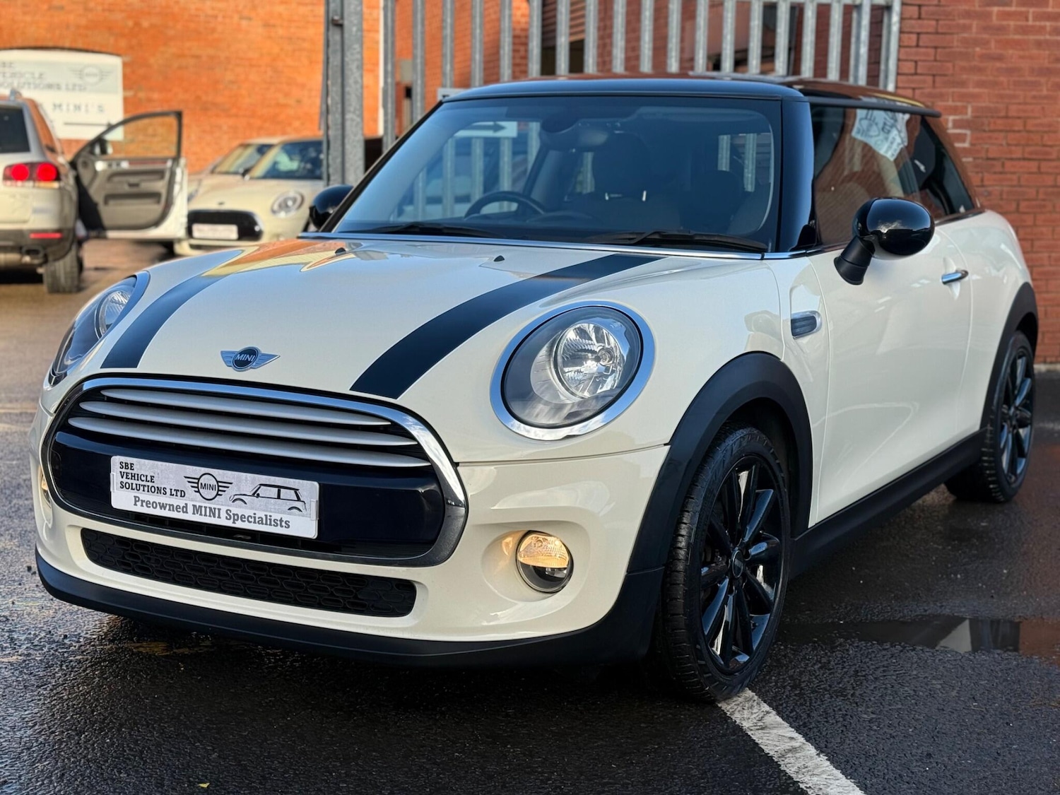 Used MINI Hatch 2015 for sale - 77230476: Photo 4