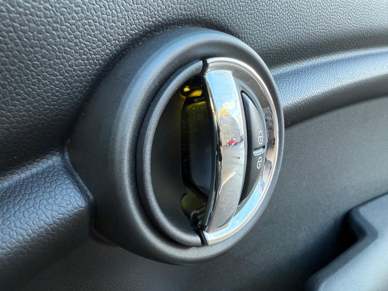 Used MINI Hatch 2017 for sale - 77229648: Photo 28