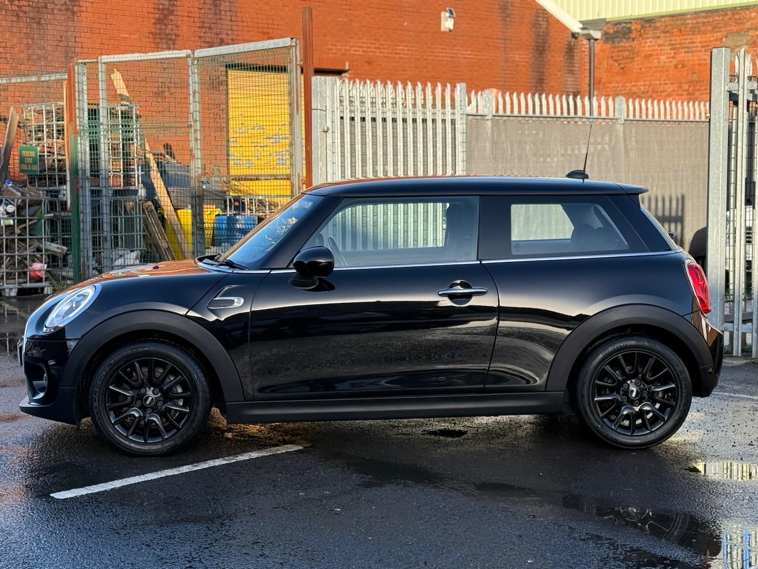 Used MINI Hatch 2017 for sale - 77229648: Photo 46