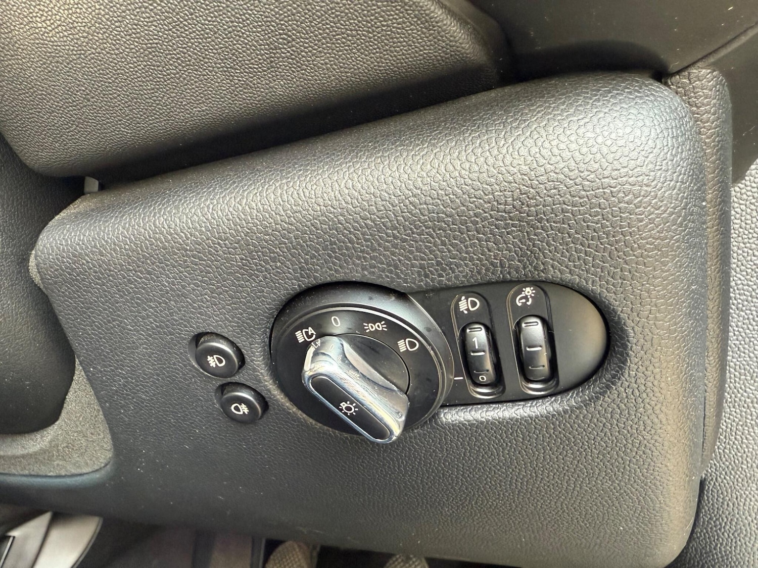 Used MINI Hatch 2015 for sale - 77925288: Photo 24