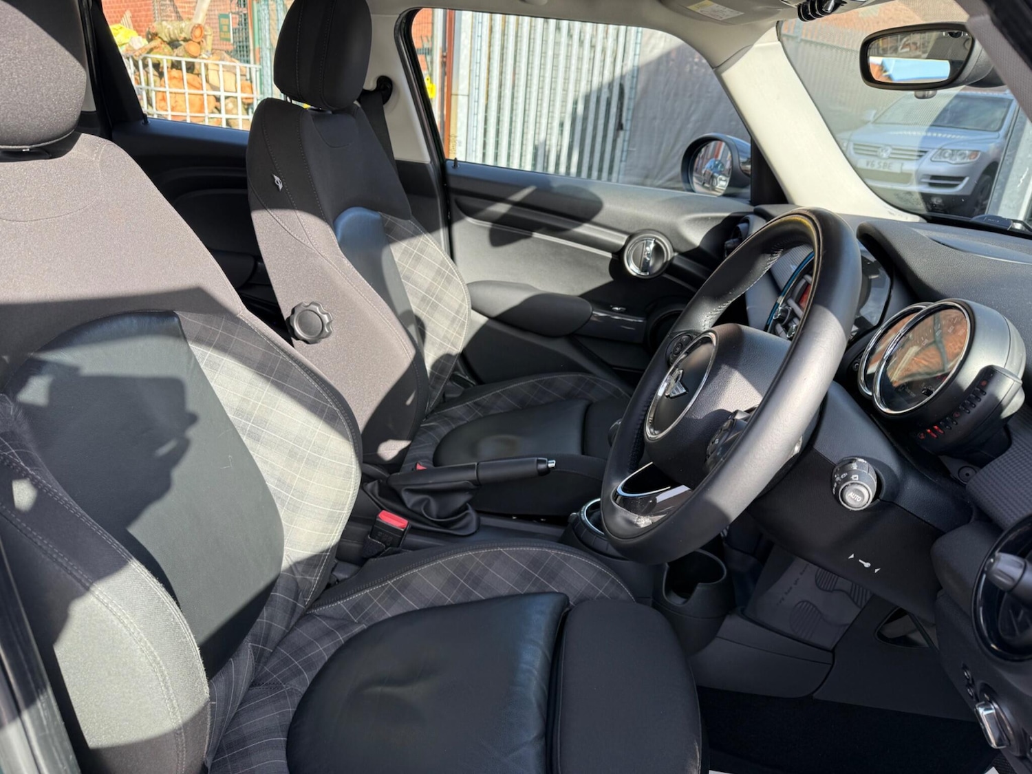 Used MINI Hatch 2015 for sale - 77925288: Photo 39