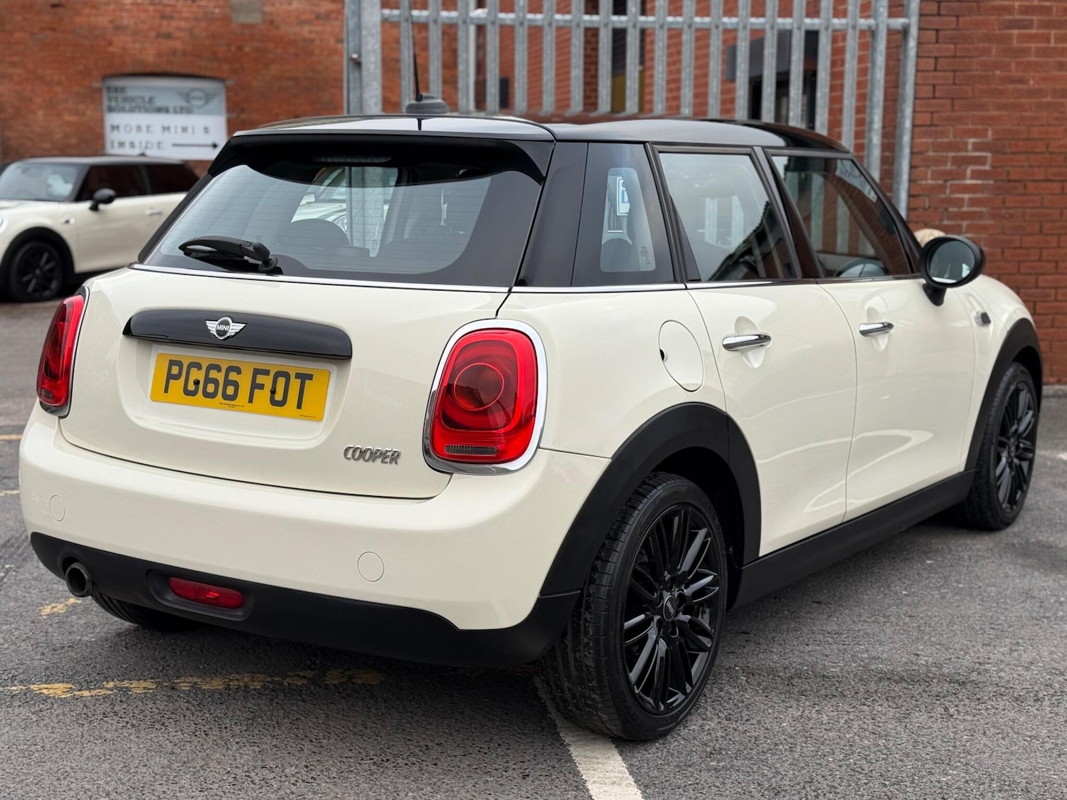 Used MINI Hatch 2017 for sale - 77229864: Photo 7