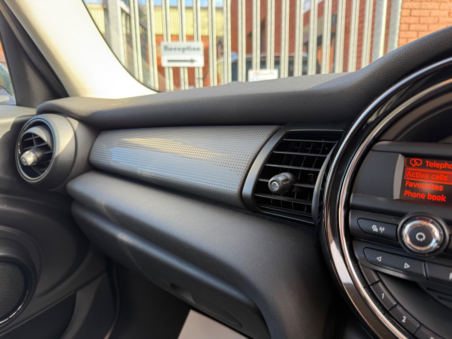 Used MINI Hatch 2014 for sale - 77925102: Photo 25