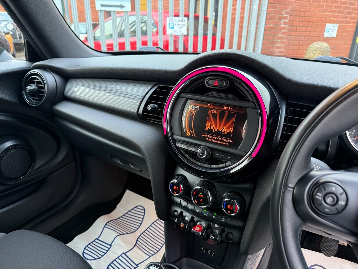 Used MINI Convertible 2016 for sale - 77229618: Photo 12