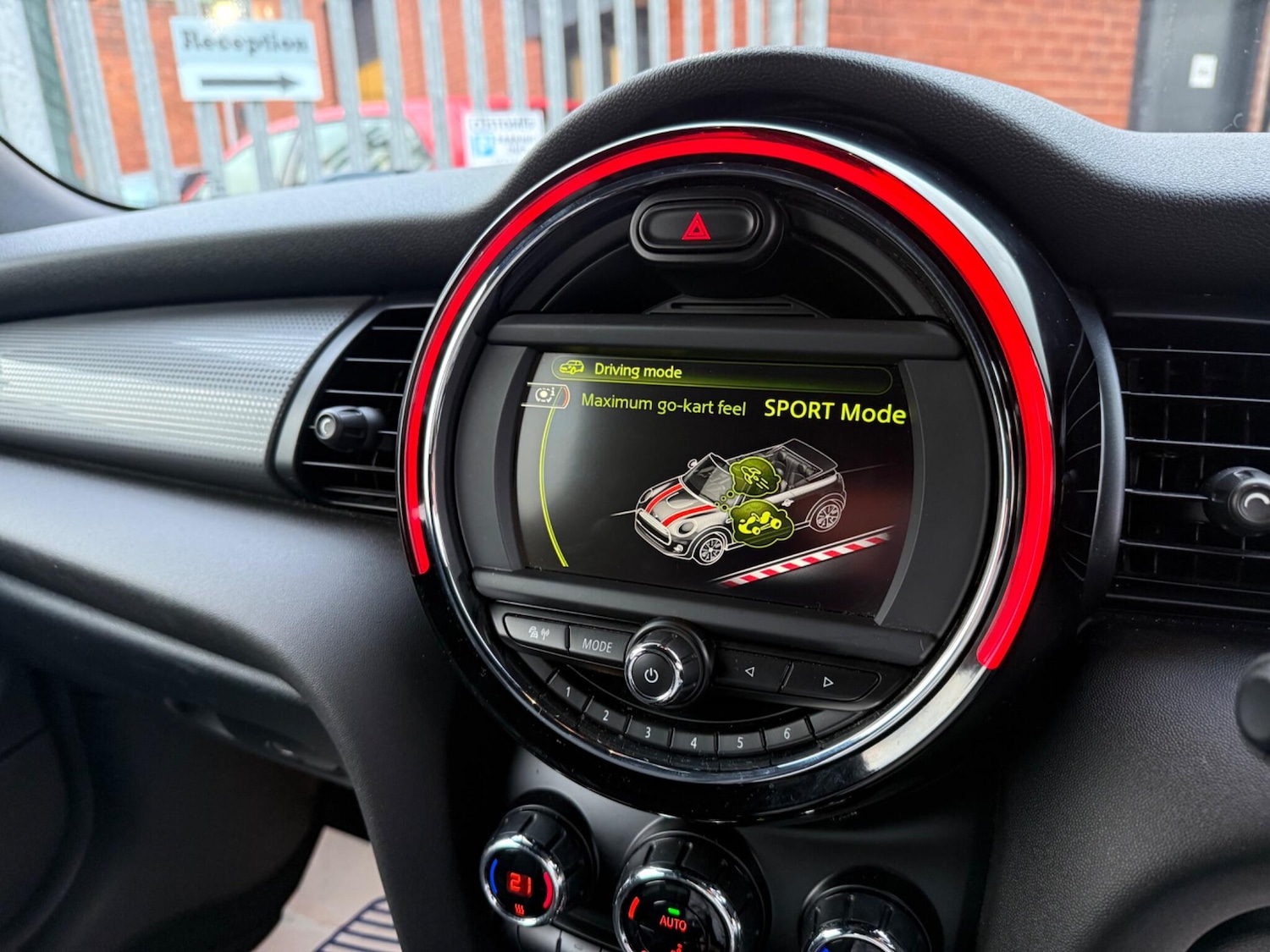 Used MINI Convertible 2016 for sale - 77229618: Photo 20