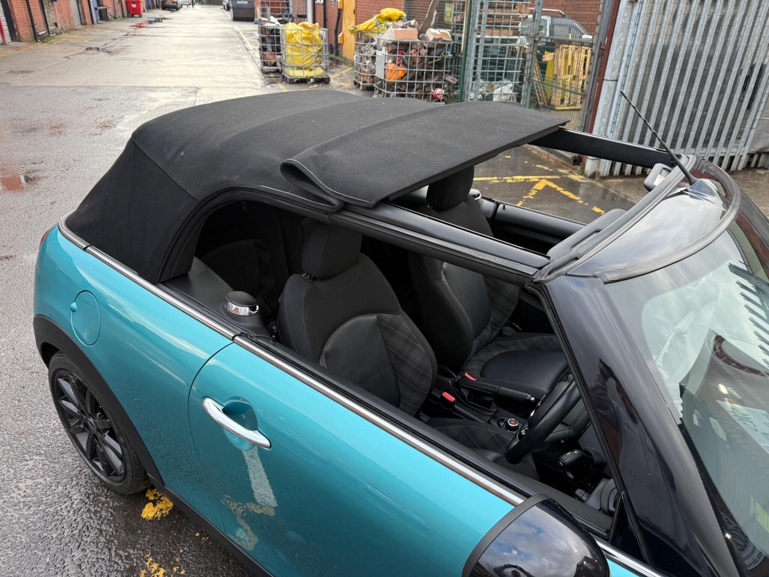 Used MINI Convertible 2016 for sale - 77229618: Photo 39