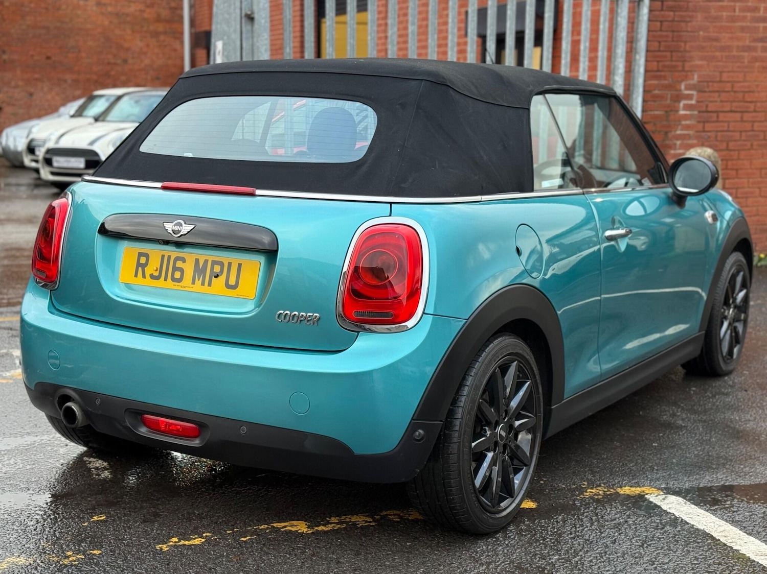 Used MINI Convertible 2016 for sale - 77229618: Photo 7