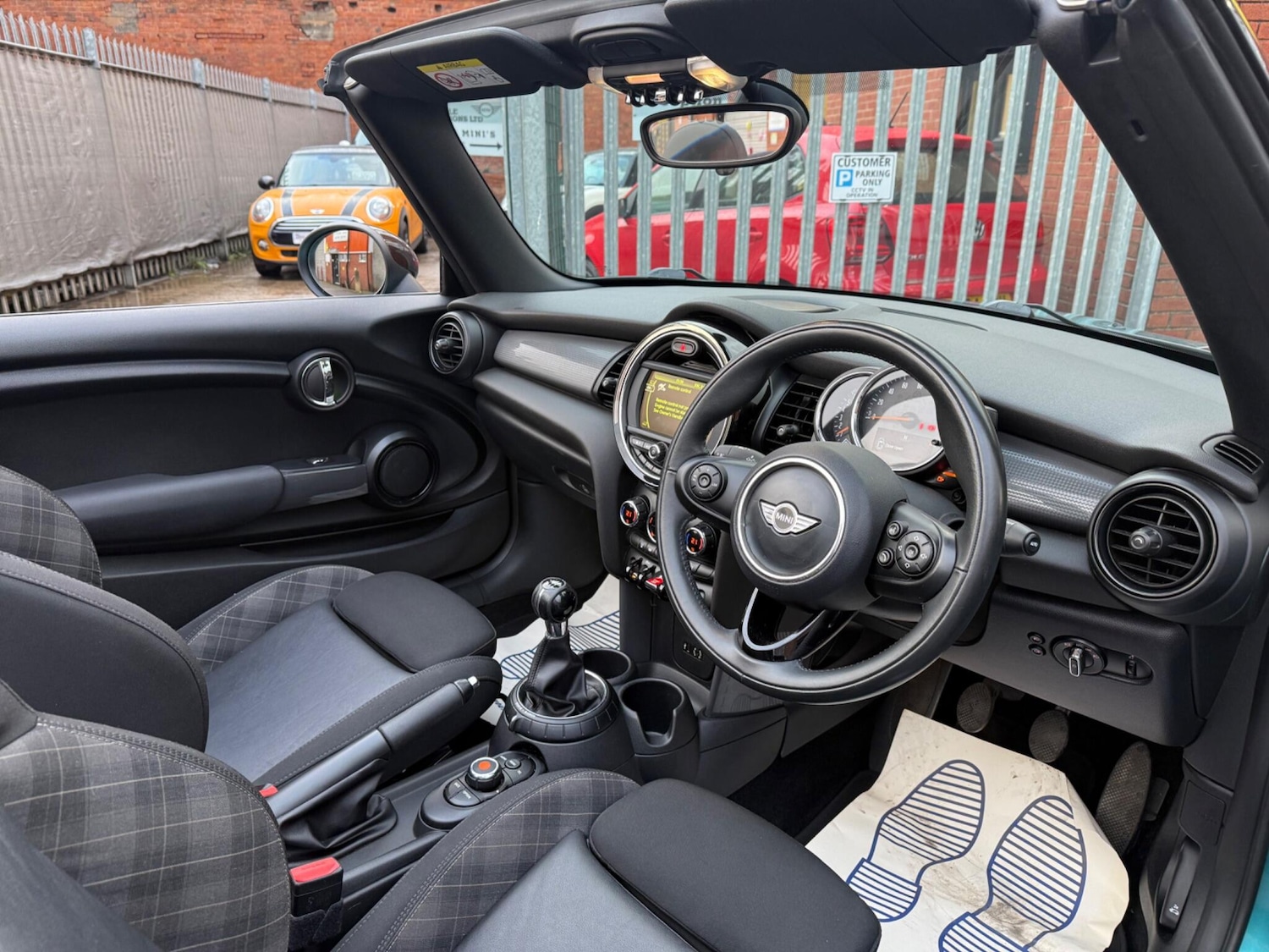 Used MINI Convertible 2016 for sale - 77229618: Photo 9