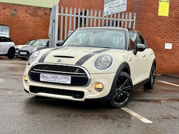 Used MINI Hatch 2015 for sale - 77625400: Photo