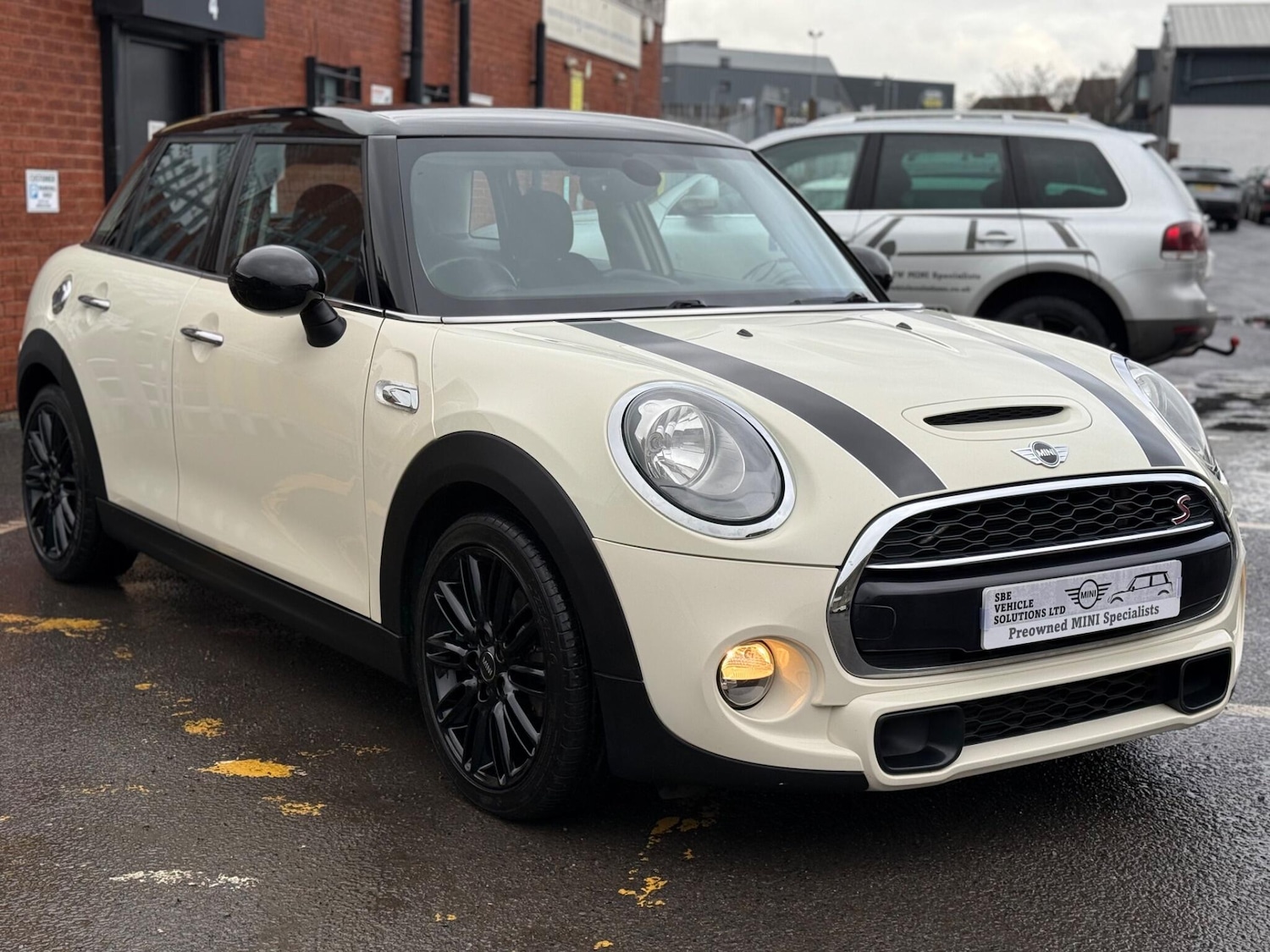 Used MINI Hatch 2015 for sale - 77625400: Photo 2