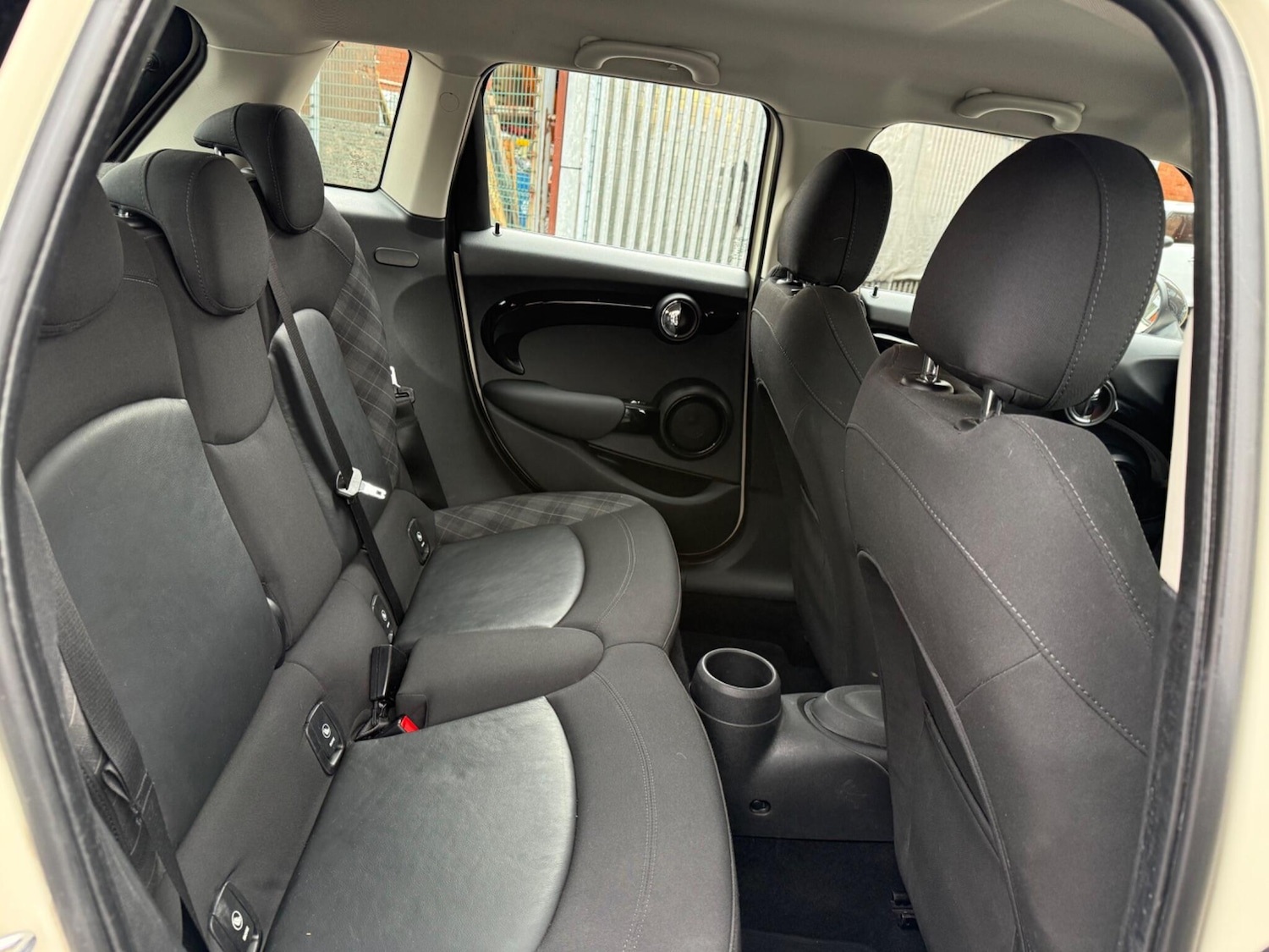 Used MINI Hatch 2015 for sale - 77625400: Photo 38