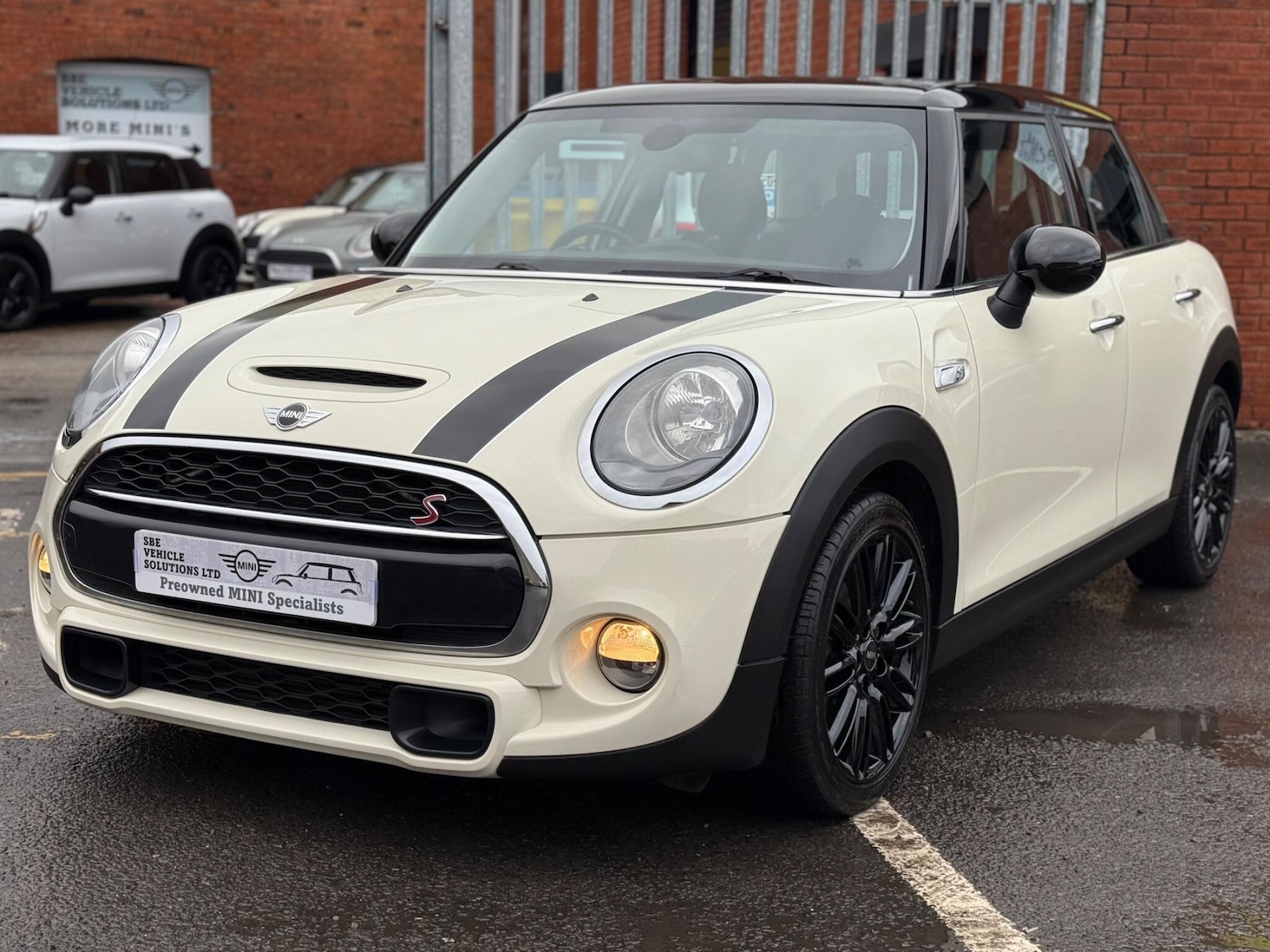 Used MINI Hatch 2015 for sale - 77625400: Photo 4