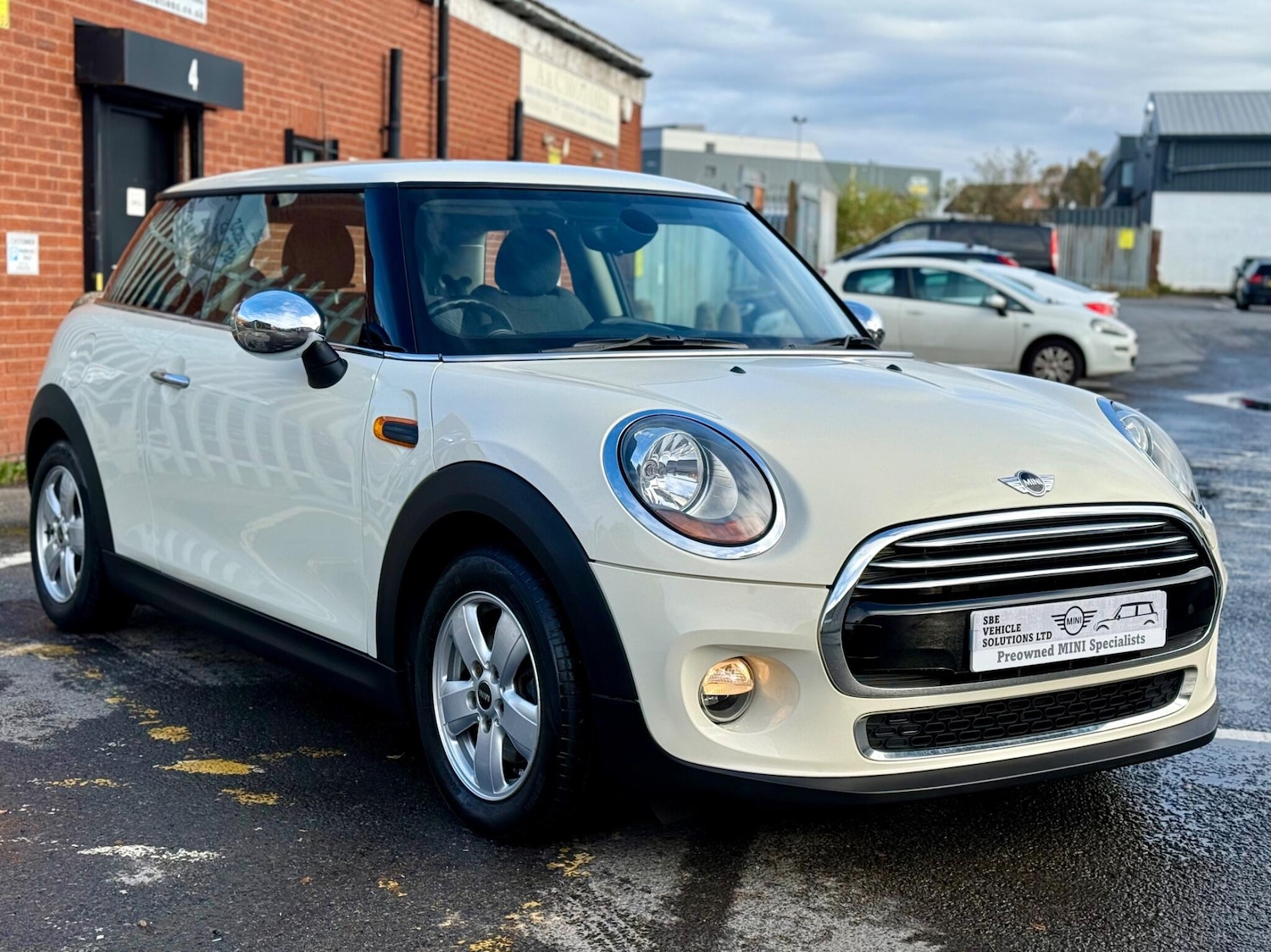 Used MINI Hatch 2015 for sale - 77229911: Photo 2
