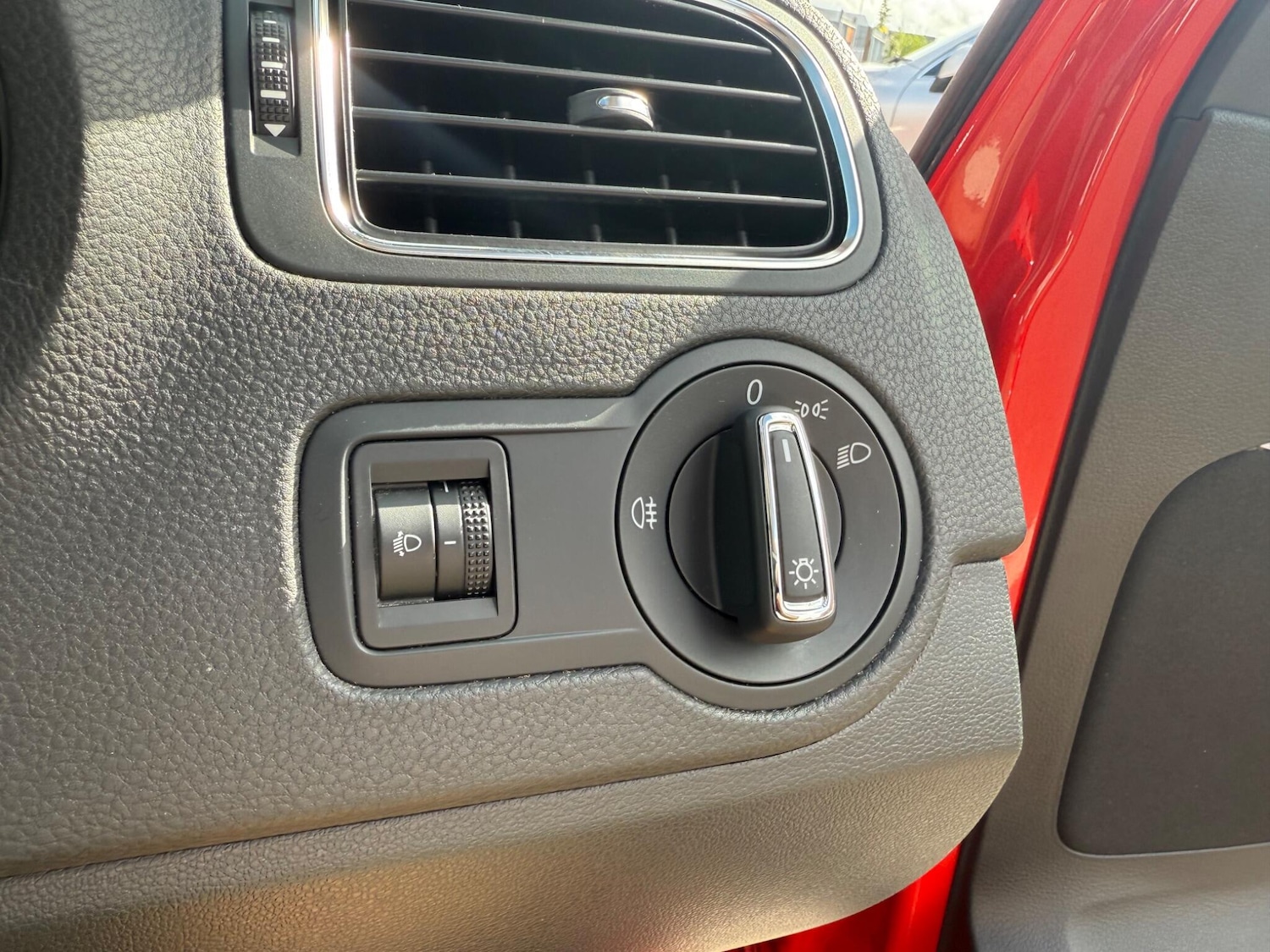 Used Volkswagen Polo 2014 for sale - 77230391: Photo 22