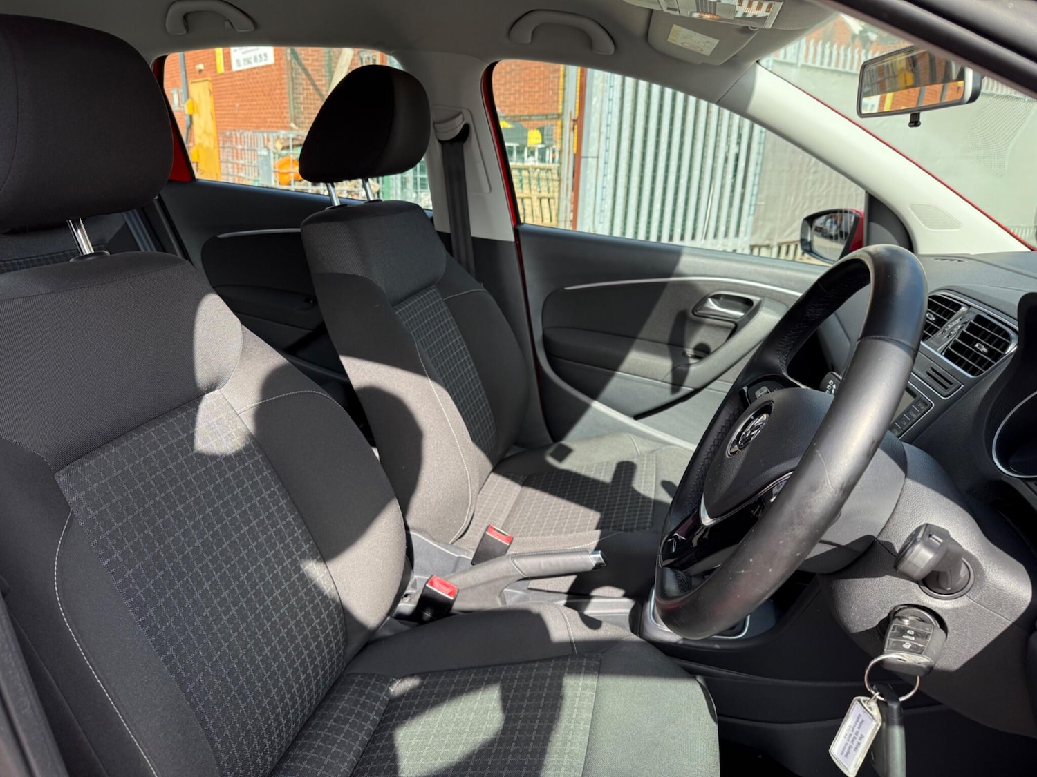 Used Volkswagen Polo 2014 for sale - 77230391: Photo 32