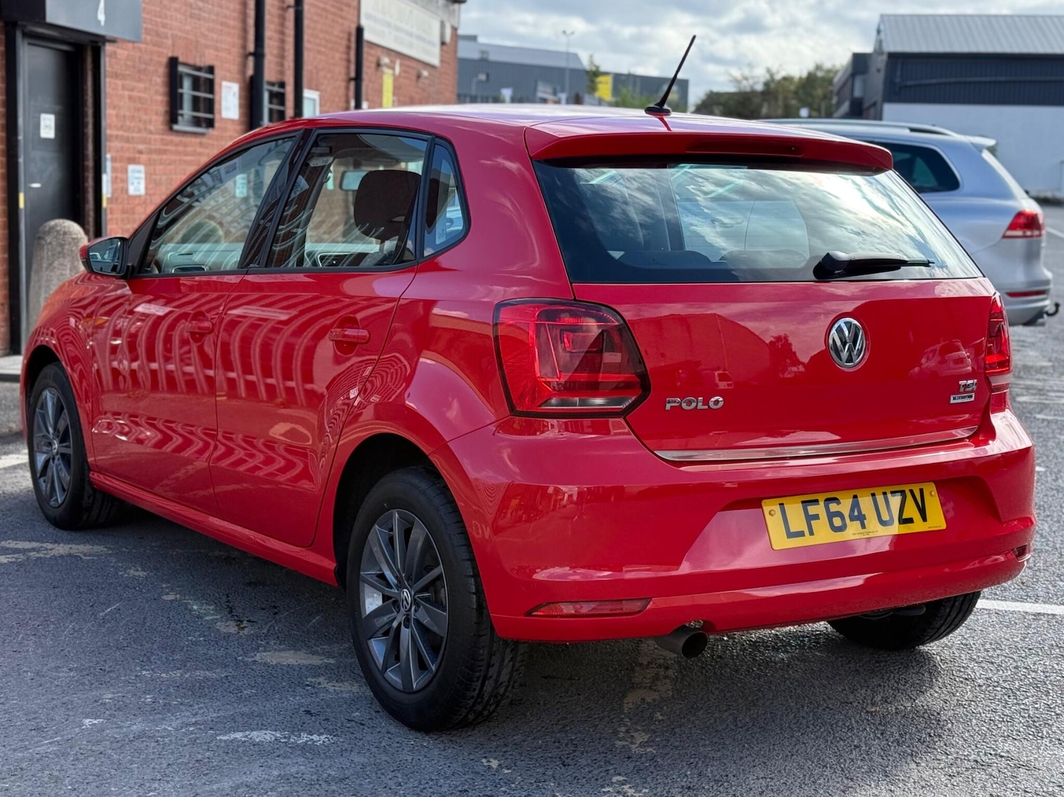 Used Volkswagen Polo 2014 for sale - 77230391: Photo 5