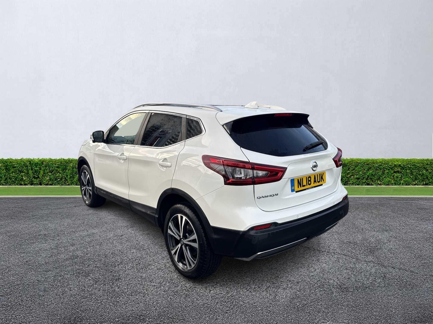 Used Nissan Qashqai 2018 for sale - 76725864: Photo 2