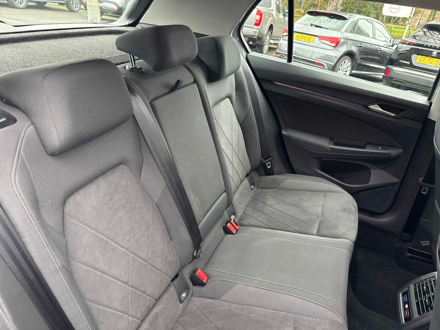 Used Volkswagen Golf 2020 for sale - 77487342: Photo 15