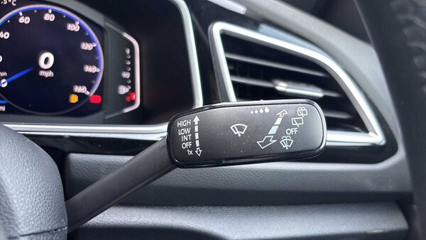 Used Volkswagen T-Roc 2022 for sale - 75557423: Photo 25