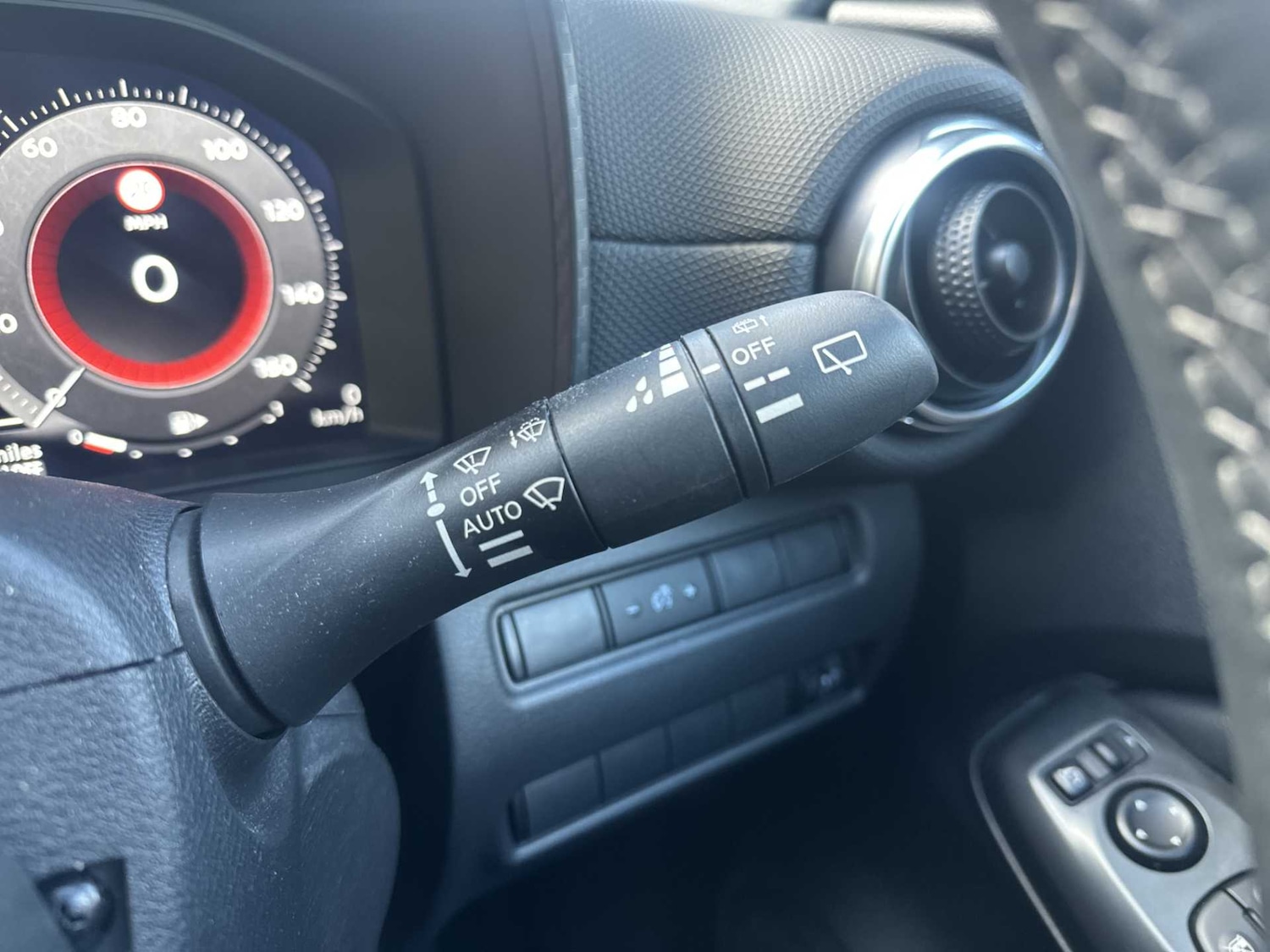 Used Nissan Juke 2024 for sale - 76376824: Photo 25