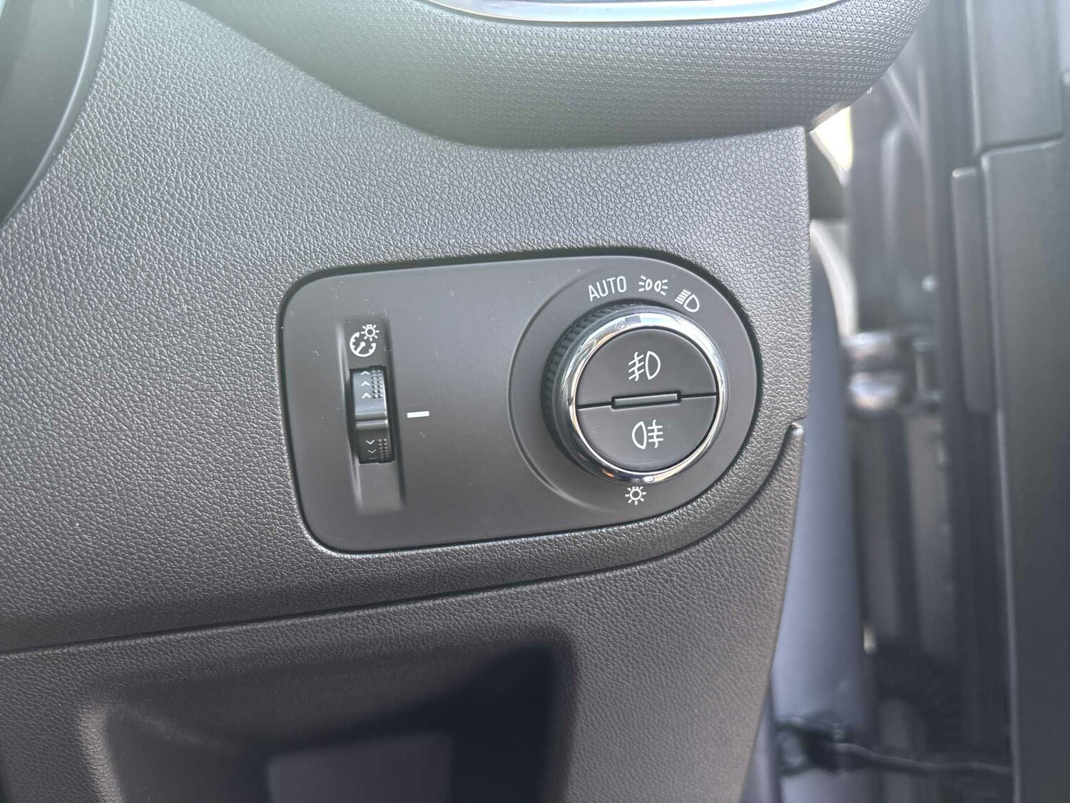 Used Vauxhall Crossland 2022 for sale - 78193115: Photo 28