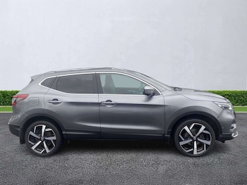 Used Nissan Qashqai 2017 for sale - 79347054: Photo