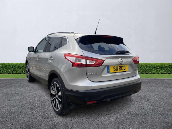 Used Nissan Qashqai 2016 for sale - 76157271: Photo 2