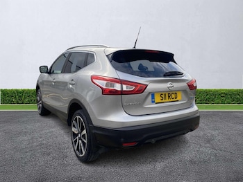 Used Nissan Qashqai 2016 for sale - 76157271: Photo 2