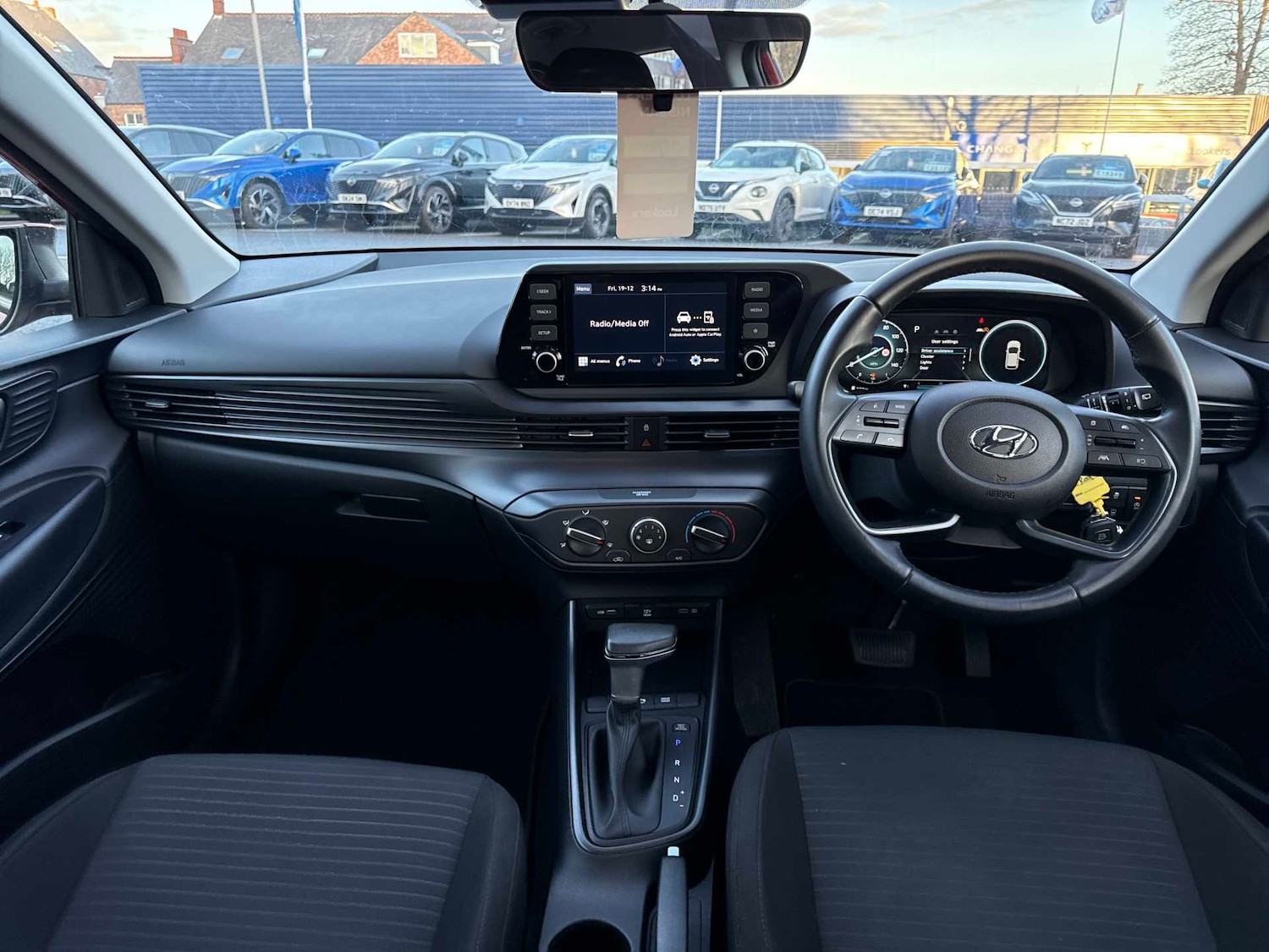 Used Hyundai i20 2023 for sale - 77689545: Photo 8