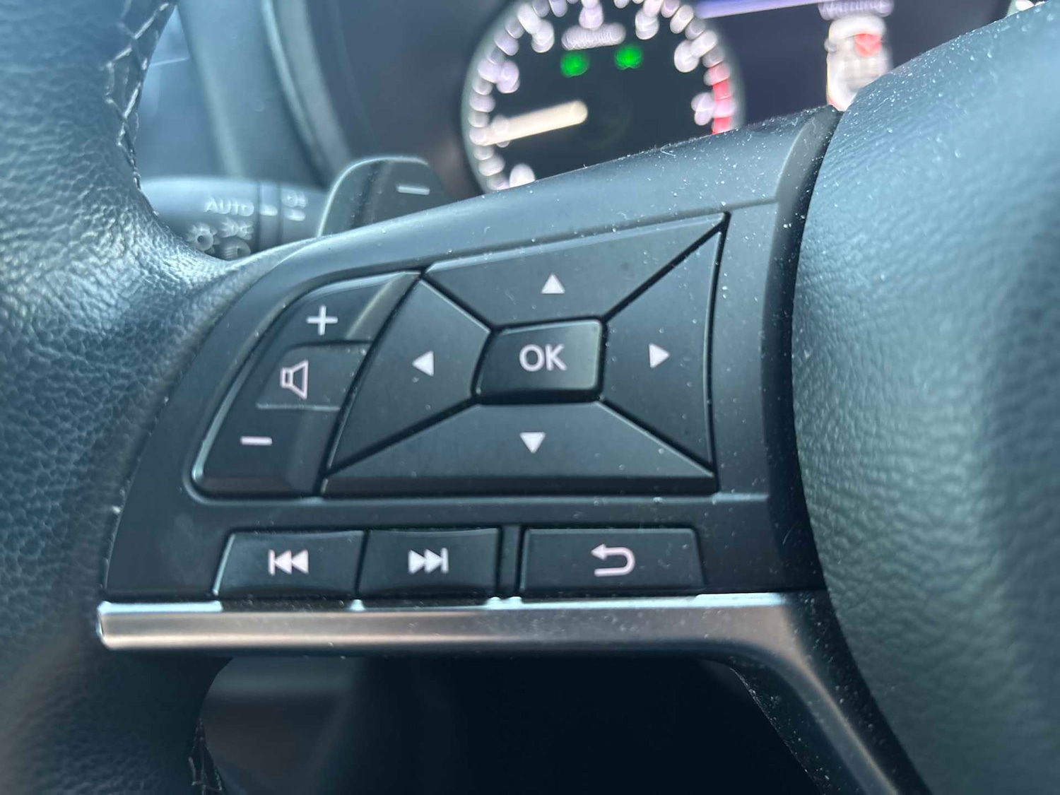 Used Nissan Juke 2022 for sale - 76666188: Photo 24