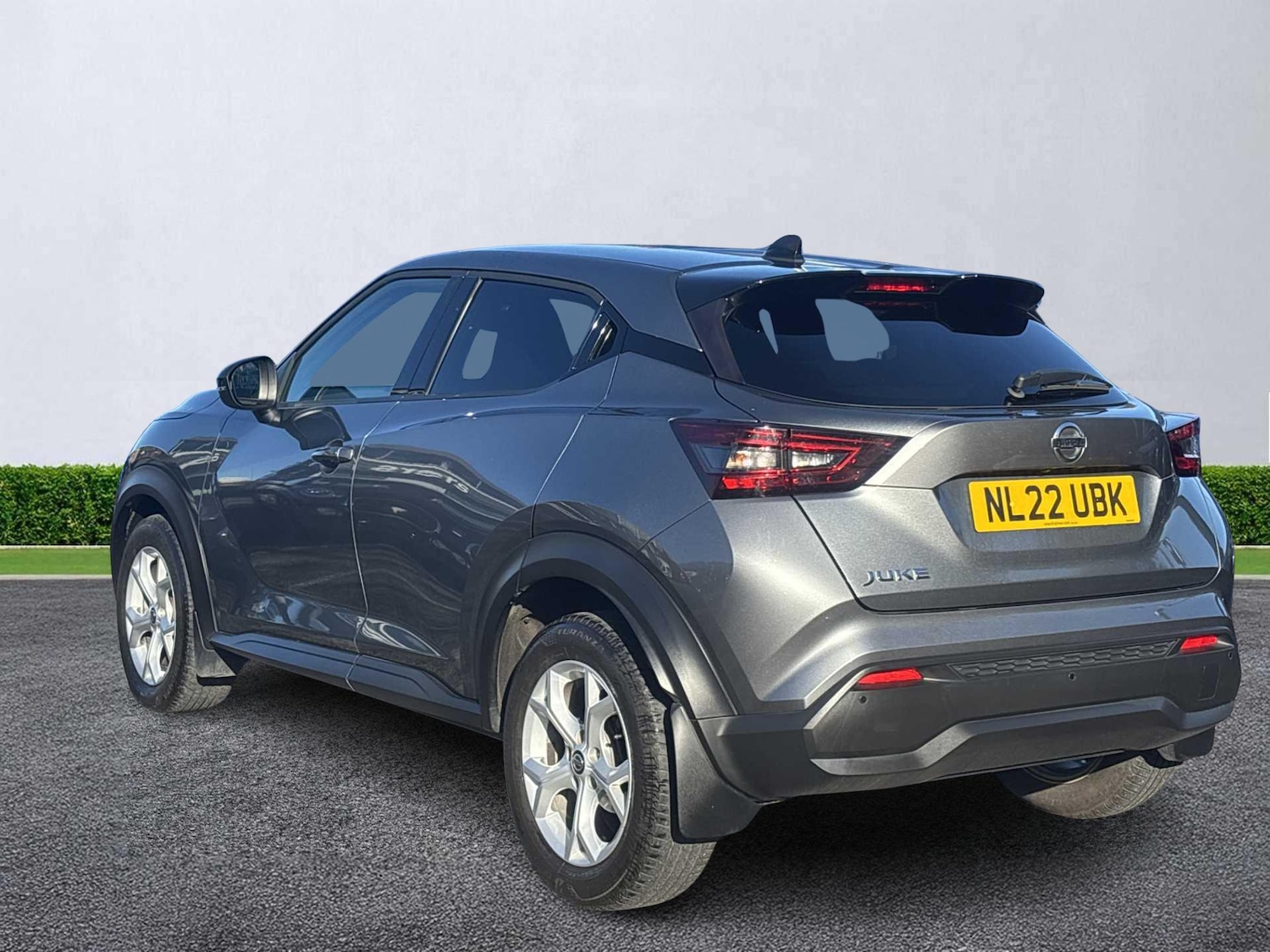 Used Nissan Juke 2022 for sale - 76383353: Photo 2