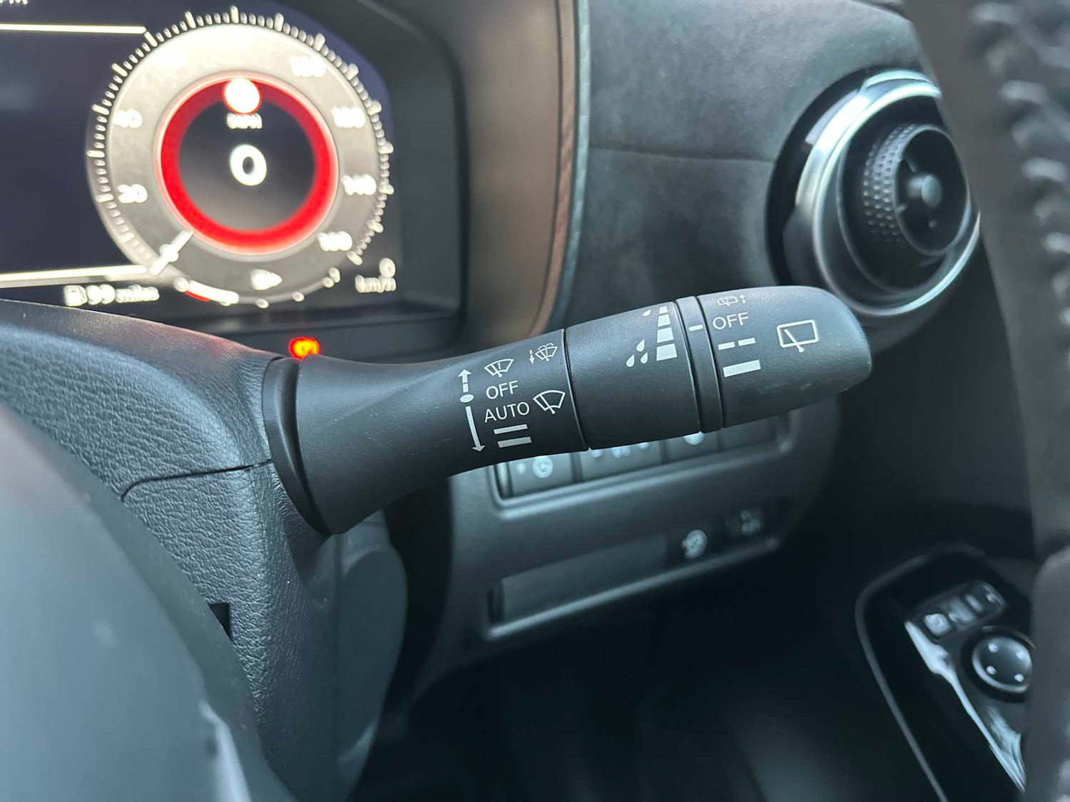 Used Nissan Juke 2025 for sale - 76605616: Photo 25