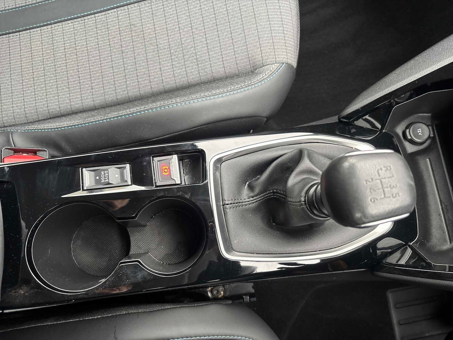 Used Peugeot 208 2021 for sale - 76809429: Photo 12