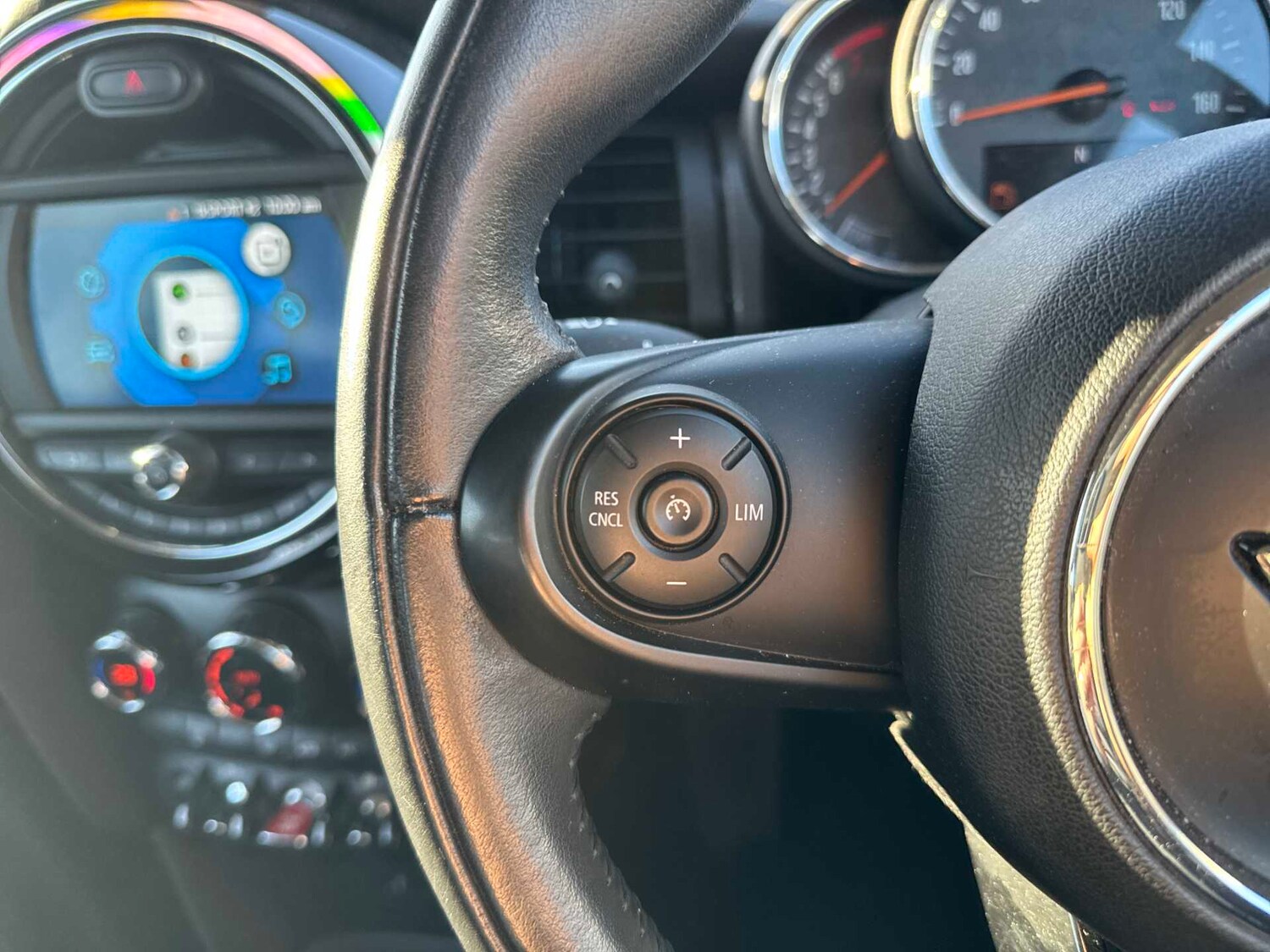 Used MINI Hatch 2018 for sale - 76543062: Photo 24