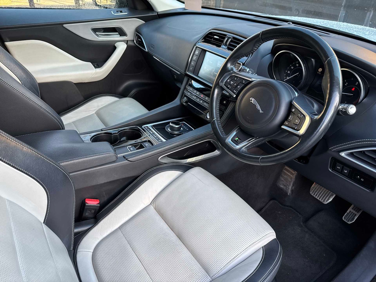 Used Jaguar F-Pace 2016 for sale - 77003686: Photo 14