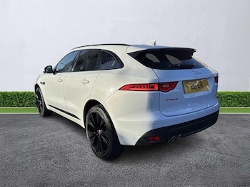 Used Jaguar F-Pace 2016 for sale - 77003686: Photo