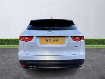 Used Jaguar F-Pace 2016 for sale - 77003686: Photo