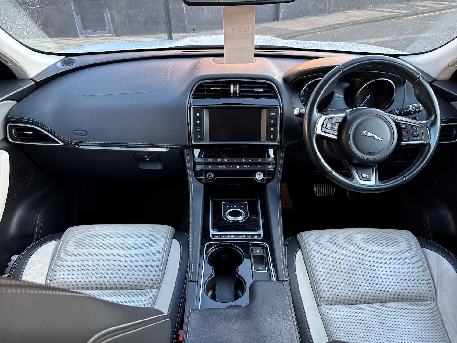 Used Jaguar F-Pace 2016 for sale - 77003686: Photo 8