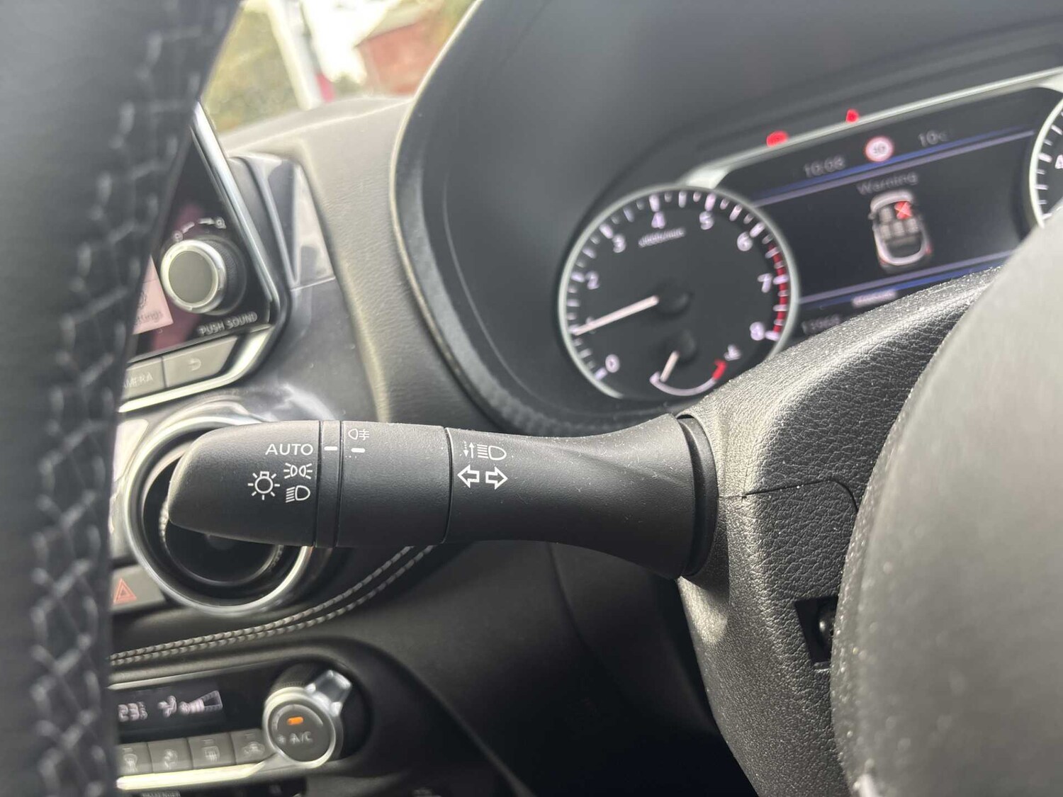 Used Nissan Juke 2022 for sale - 76046005: Photo 26